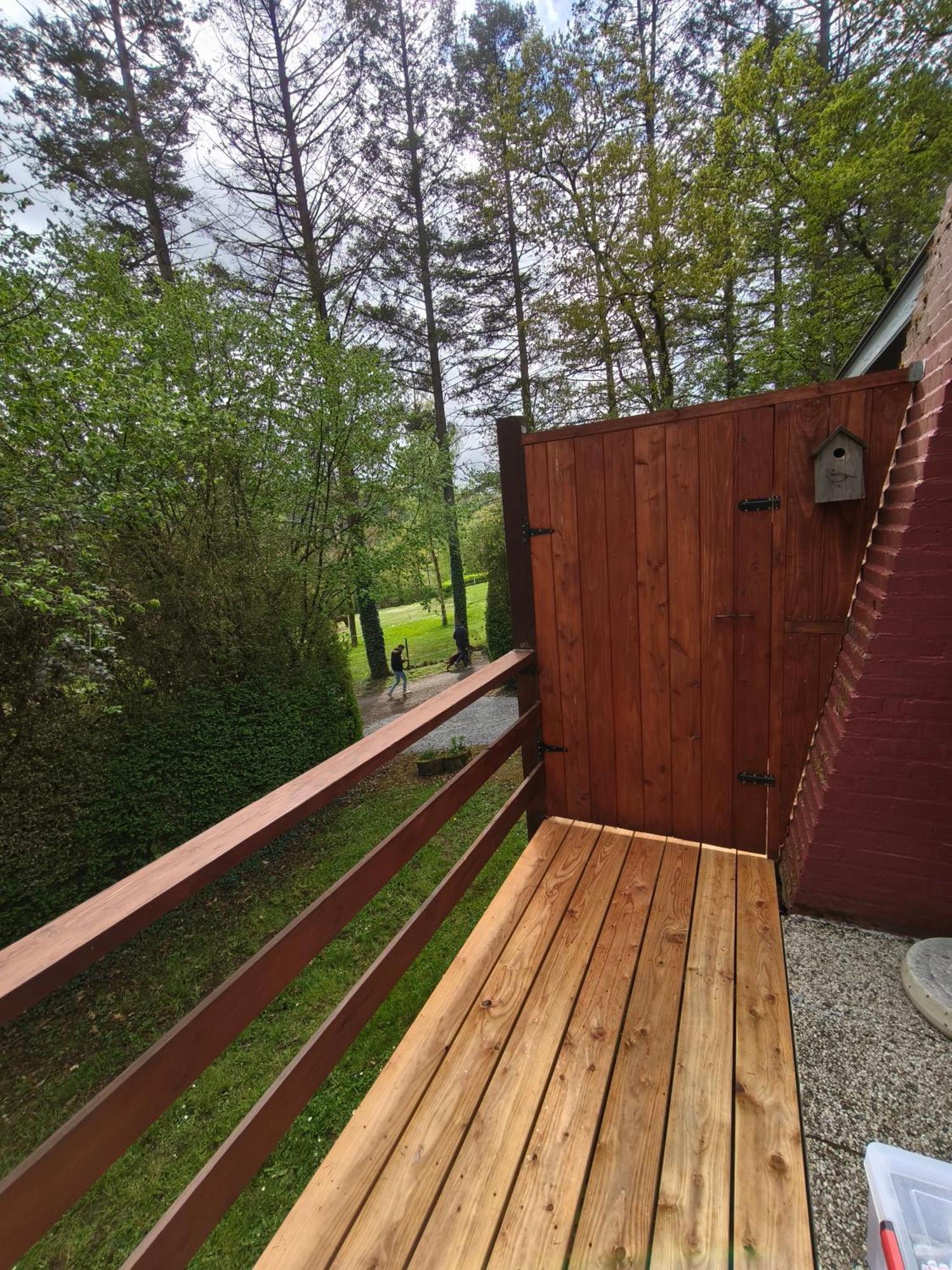 Au Bois Charmant Waulsort Habitación foto