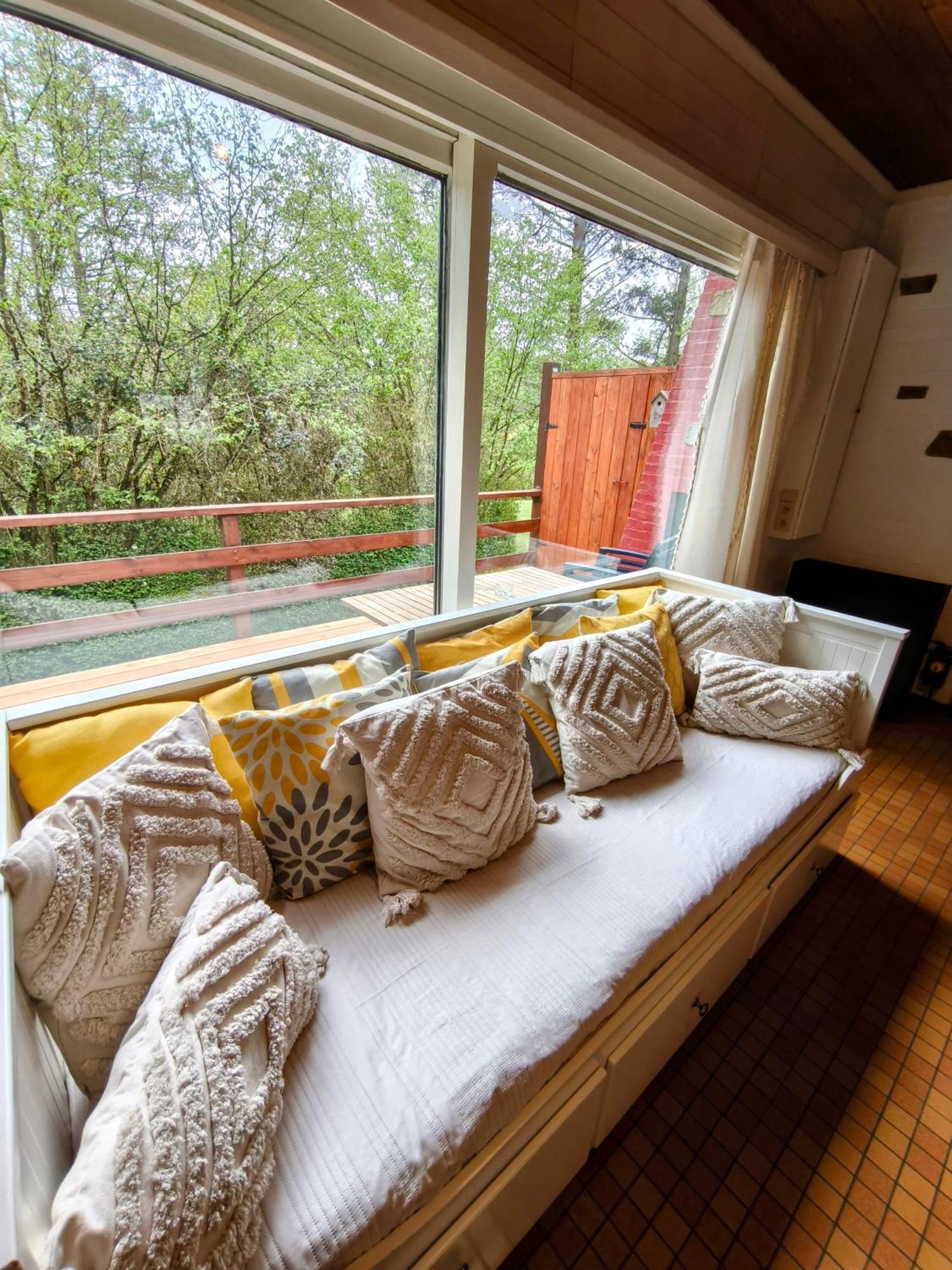 Au Bois Charmant Waulsort Habitación foto