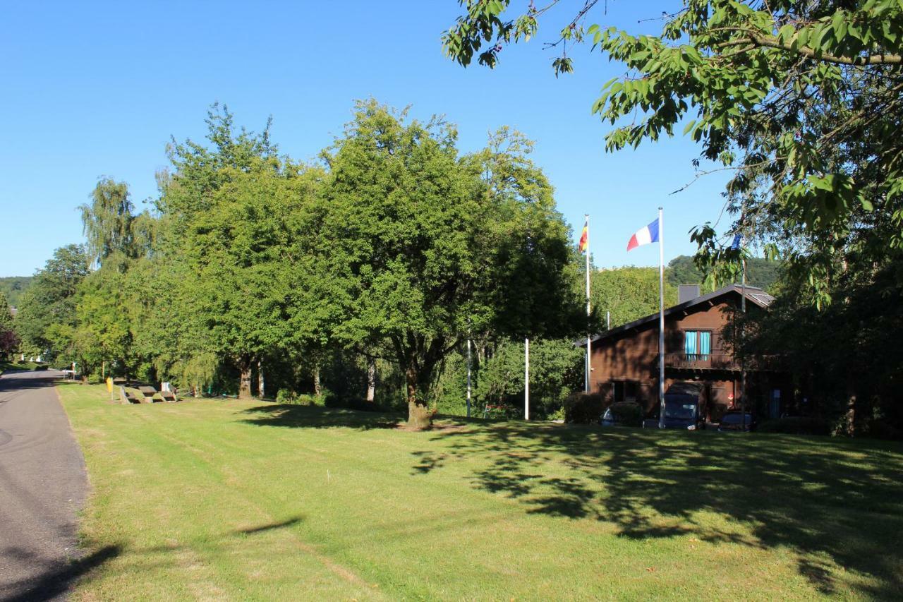 Au Bois Charmant Waulsort Exterior foto